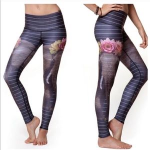 Teeki  Love the Elephant Hot Pants